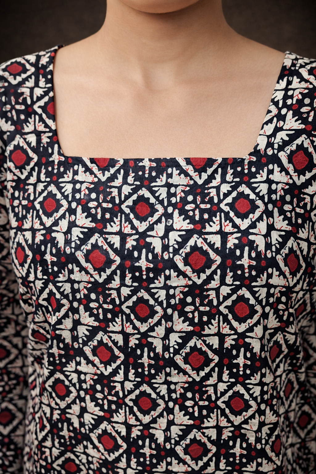 Black Geometric Print Short Kurti with Lace Detail & Bell Sleeves